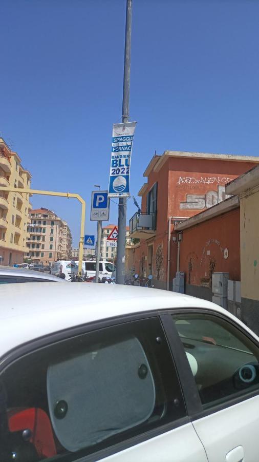 House Of Fly With Sea View, Front The Beach سافونا المظهر الخارجي الصورة